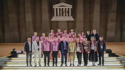เยาวชนไทย 12 คนร่วมเผยแพร่ชุดไทยในเวทีนานาชาติ